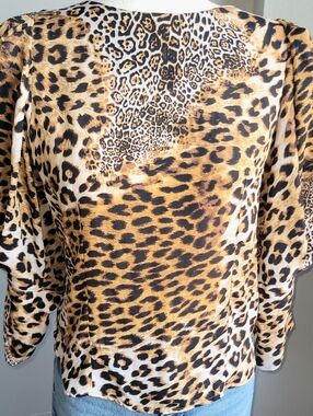 Ups & Downs Leopard Print PuffLeopard Print Puff Sleeve Women's Top - Gold/Black